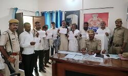 खौफ खाये थाने पहुंचे 9 हिस्ट्रीशीटर ने खाई क्राइम ना करने की कसम