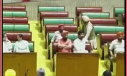 मुख्तार अंसारी को लेकर विधानसभा में बवाल-आवभगत में उडा दिये इतने लाख मुख्तार अंसारी को लेकर विधानसभा में बवाल-आवभगत में उडा दिये इतने लाख