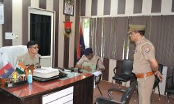 एसपी ने थाना कैराना का औचक निरीक्षण कर जाना हाल