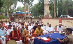 पीस कमेटी की बैठक में अफसरों ने मांगा सहयोग, अफवाह पर नहीं दें ध्यान