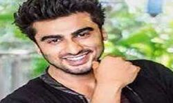 KGF चैप्टर 2 और पुष्पा की तुलना त्रिशूल और दीवार से की KGF चैप्टर 2 और पुष्पा की तुलना त्रिशूल और दीवार से की