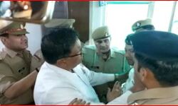 SSP दफ्तर में पुलिस वालों की वकीलों के साथ भिड़ंत-हुआ हंगामा