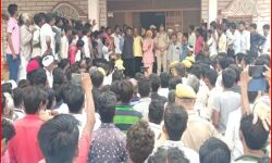 जागरण में जाने को निकले महंत का अपहरण- मिले कार जूते व कपड़े जागरण में जाने को निकले महंत का अपहरण- मिले कार जूते व कपड़े