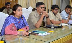 धर्मगुरूओं के साथ DM-SP ने की बैठक, बोले नहीं होगी लापरवाही बर्दाश्त धर्मगुरूओं के साथ DM-SP ने की बैठक, बोले नहीं होगी लापरवाही बर्दाश्त