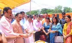 मंत्री कपिलदेव ने जलाया दीप- हर हुनरमंद को मिलेगा रोजगार मंत्री कपिलदेव ने जलाया दीप- हर हुनरमंद को मिलेगा रोजगार