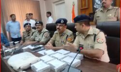 संबंधों का दबाव बना रही थी शिक्षिका- नाबालिग प्रेमी ने किया ऐसा काम संबंधों का दबाव बना रही थी शिक्षिका- नाबालिग प्रेमी ने किया ऐसा काम