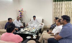 मिनिस्टर कपिलदेव ने समस्याओं को सुलझाने हेतु दिये अफसरों के निर्देश मिनिस्टर कपिलदेव ने समस्याओं को सुलझाने हेतु दिये अफसरों के निर्देश