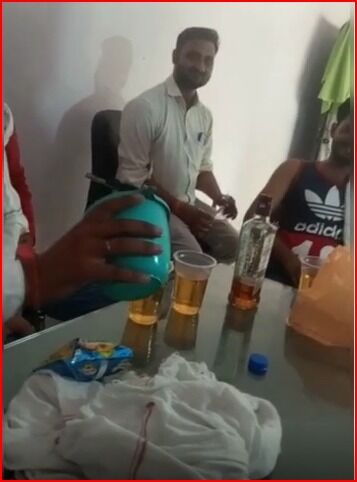 ब्लॉक प्रमुख पति ने दोस्तों संग पंचायत भवन में छलकाए जाम-DPRO ने मांगा जवाब