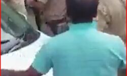 फेक न्यूज़ मामले में एंकर अरेस्ट- दो राज्यों की पुलिस में छीना झपटी