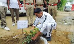 SSP ने पर्यावरण सुरक्षा का संकल्प लेकर किया पौधारोपण