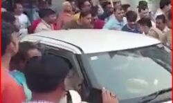 रिहाई के बाद लापता हुए न्यूज़ एंकर पहुंचे सुप्रीम कोर्ट- लगाई यह गुहार रिहाई के बाद लापता हुए न्यूज़ एंकर पहुंचे सुप्रीम कोर्ट- लगाई यह गुहार