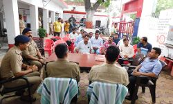 DM और SSP ने समाधान दिवस में सुनी समस्याएं-ऐसे कराया निदान DM और SSP ने समाधान दिवस में सुनी समस्याएं-ऐसे कराया निदान