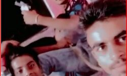 हथियारों के साथ गुडगुडाया हुक्का,बनाई वीडियो, बोले दम है सिस्टम हिलाने का हथियारों के साथ गुडगुडाया हुक्का,बनाई वीडियो, बोले दम है सिस्टम हिलाने का