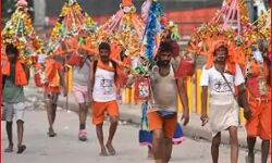 कांवड़ यात्रा मार्ग पर शराब एवं मीट की दुकानों पर ताले लगने शुरु कांवड़ यात्रा मार्ग पर शराब एवं मीट की दुकानों पर ताले लगने शुरु