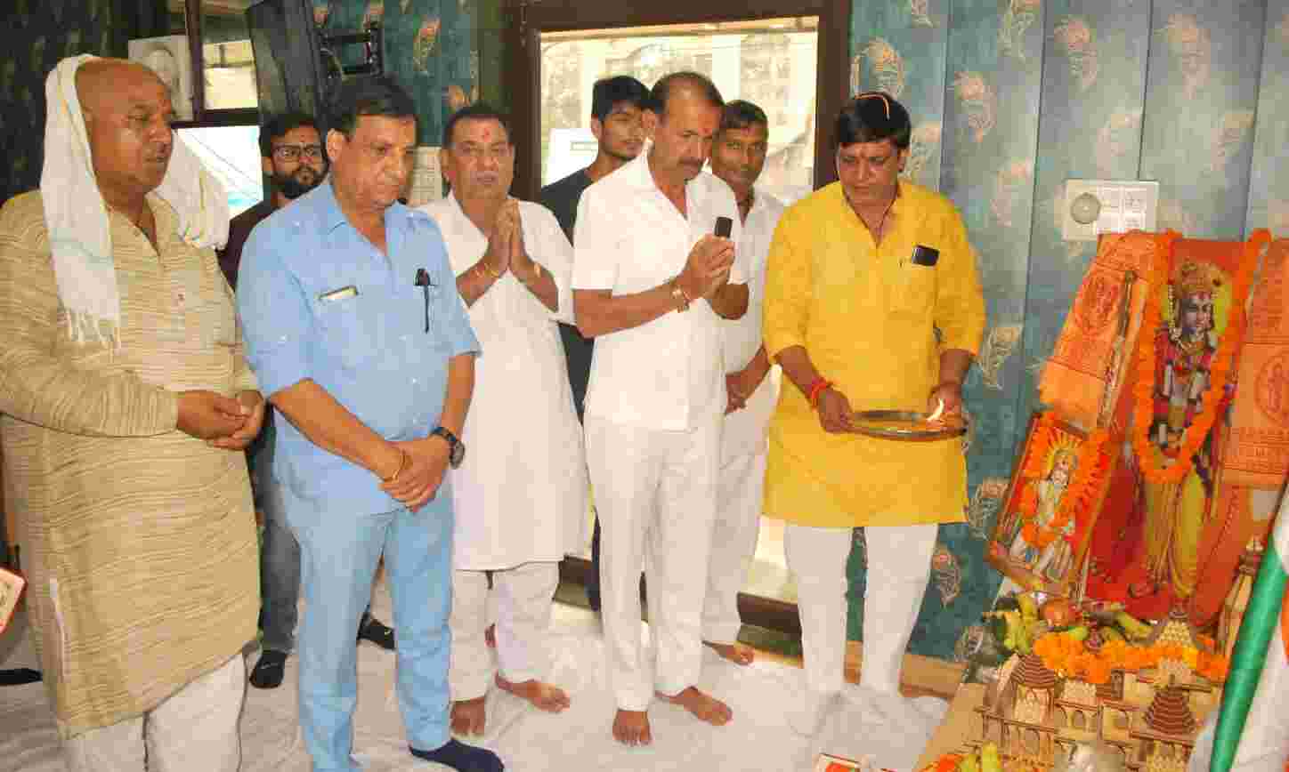 देश में राम-रहीम बनाने हैं, तो अपने धर्म का ज्ञान जरुर होना चाहिए: मनीष चौधरी