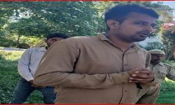 राज्यमंत्री के घर के पास घूमता मिला संदिग्ध दबोचा- मचा हड़कंप राज्यमंत्री के घर के पास घूमता मिला संदिग्ध दबोचा- मचा हड़कंप