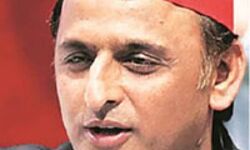 बिखर रहा अखिलेश का कुनबा बिखर रहा अखिलेश का कुनबा