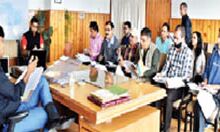 कई इलाकों के मतदान केंद्र बदले