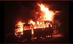 सीएनजी डलवा रही रोडवेज बस बनी आग का गोला- लोगो में मची भगदड