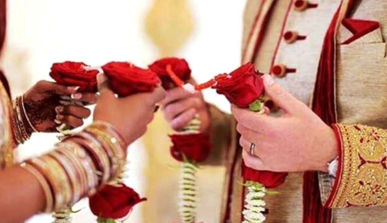 शादी अनुदान के तहत मिलेगी 35000 रुपये तक की निशुल्क धनराशि शादी अनुदान के तहत मिलेगी 35000 रुपये तक की निशुल्क धनराशि