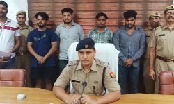 करोड़ों रूपये की ठगी करने वाले चार दबोचे- लाखों रूपये बरामद करोड़ों रूपये की ठगी करने वाले चार दबोचे- लाखों रूपये बरामद