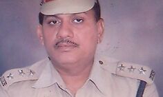 कांवड़ियों की मौत के बाद पुलिस कप्तान पर गिरी गाज - पांडे नये SP कांवड़ियों की मौत के बाद पुलिस कप्तान पर गिरी गाज - पांडे नये SP