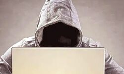 लुभावने ऑफर देकर ठगों ने मासूमों को जाल में फंसाया- लूटे 40 करोड़ लुभावने ऑफर देकर ठगों ने मासूमों को जाल में फंसाया- लूटे 40 करोड़