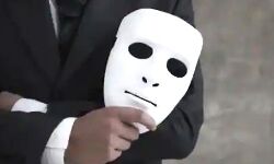 गर्लफ्रेंड को इम्प्रेस करने के लिये बना एयरफोर्स - ऐसे खुली पोल