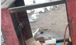 तमंचा दिखाकर फ्री में मांगी मोमोज-बदमाशों पर पलट दी गर्म तेल की कड़ाही