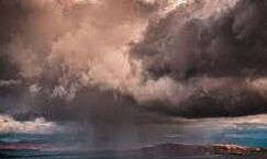 बादल फटने की घटना में मरने वालों के परिजनों को अनुग्रह राशि दी बादल फटने की घटना में मरने वालों के परिजनों को अनुग्रह राशि दी