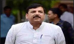 कार्यवाही में बाधा डालने पर सांसद संजय सिंह को किया निलंबित