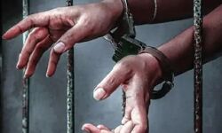 कोर्ट में पेशी के दौरान दुष्कर्म का आरोपी पुलिस को गच्चा देकर फरार