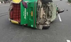 तेज रफ्तार ट्रक की टक्कर से ऑटो हुआ क्षतिग्रस्त-तीन की मौत 4 गंभीर