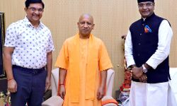 MP के मंत्री ने CM योगी से की मुलाकात - फिर रामलला के किये दर्शन MP के मंत्री ने CM योगी से की मुलाकात - फिर रामलला के किये दर्शन
