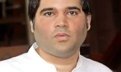 बीजेपी सांसद ने पूछा-कब तक युवाओं के भविष्य से होगा खिलवाड़? बीजेपी सांसद ने पूछा-कब तक युवाओं के भविष्य से होगा खिलवाड़?