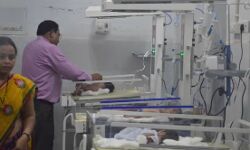 अचानक से गुल हुई अस्पताल की बत्ती सहज में ले गई दो नवजात की जान अचानक से गुल हुई अस्पताल की बत्ती सहज में ले गई दो नवजात की जान