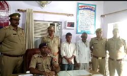 ब्लाइंड मर्डर का खुलासा- भाई और पिता ही निकले कातिल ब्लाइंड मर्डर का खुलासा- भाई और पिता ही निकले कातिल