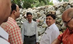 दफ्तर को कबाड़ घर बना देख भड़के बिजली विभाग के एमडी-मचा हड़कंप दफ्तर को कबाड़ घर बना देख भड़के बिजली विभाग के एमडी-मचा हड़कंप