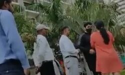 महिला से गाली गलौज एवं धमकी का आरोपी बीजेपी नेता फरार-साथी अरेस्ट महिला से गाली गलौज एवं धमकी का आरोपी बीजेपी नेता फरार-साथी अरेस्ट