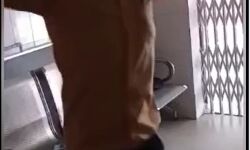 महिला अस्पताल में कर्मचारी ने लगाए ठुमके-किया मरीजो का दुख दूर महिला अस्पताल में कर्मचारी ने लगाए ठुमके-किया मरीजो का दुख दूर