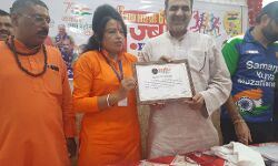 क्रांतिकारी शालू ने मुज़फ्फरनगर का नाम किया रोशन- मंत्री से मिला सम्मान क्रांतिकारी शालू ने मुज़फ्फरनगर का नाम किया रोशन- मंत्री से मिला सम्मान