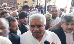 गायब हुए मंत्री का कोर्ट में सरेंडर-फैसला रखा सुरक्षित गायब हुए मंत्री का कोर्ट में सरेंडर-फैसला रखा सुरक्षित