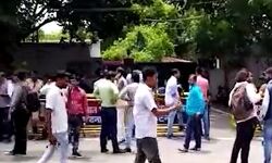 सरकार से BJP को बाहर करने की तैयारी- CM ने गवर्नर से मांगा वक्त सरकार से BJP को बाहर करने की तैयारी- CM ने गवर्नर से मांगा वक्त