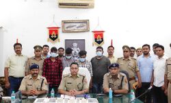 48 घंटे में लूट का पर्दाफाश कर दबोचें 4 आरोपी- लूटा था लाखों का माल