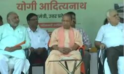 योगी का महिलाओं को तोहफा- रोडवेज की बसों में कर सकेंगी मुफ्त यात्रा