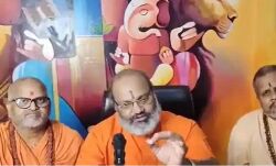 बोले यदि नरसिंहानंद- तिरंगा अभियान का करें बहिष्कार लगाए भगवा बोले यदि नरसिंहानंद- तिरंगा अभियान का करें बहिष्कार लगाए भगवा