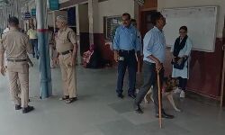 अलर्ट मोड पर आए बम निरोधक दस्ते ने खंगाला स्टेशन- ली संदिग्ध की तलाशी
