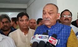 बीजेपी सांसद को लेकर जबरदस्त उबाल-प्रदर्शन कर सौंपा ज्ञापन बीजेपी सांसद को लेकर जबरदस्त उबाल-प्रदर्शन कर सौंपा ज्ञापन