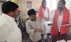 प्रबंधक को थप्पड़ मारते हुए विधायक का वीडियो वायरल प्रबंधक को थप्पड़ मारते हुए विधायक का वीडियो वायरल