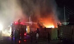 CMO दफ्तर में रखे सिलेंडरों में ब्लास्ट- चौतरफा आग व धुएं का गुब्बार CMO दफ्तर में रखे सिलेंडरों में ब्लास्ट- चौतरफा आग व धुएं का गुब्बार